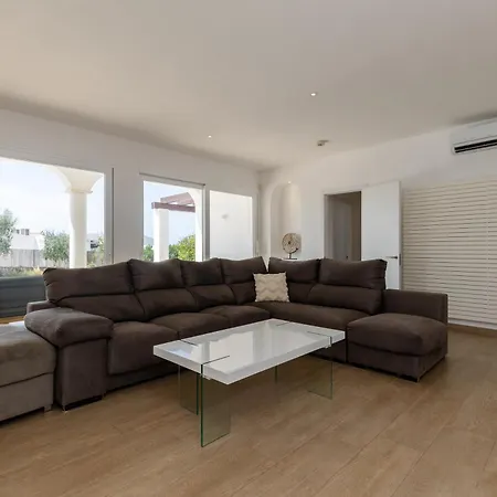 Villa Maravilla With Heatable Pool Rooftopbar With Sea Views And Range Rover Binibeca