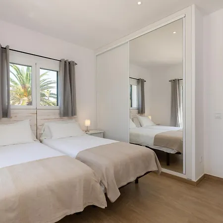 Villa Maravilla With Heatable Pool Rooftopbar With Sea Views And Range Rover *