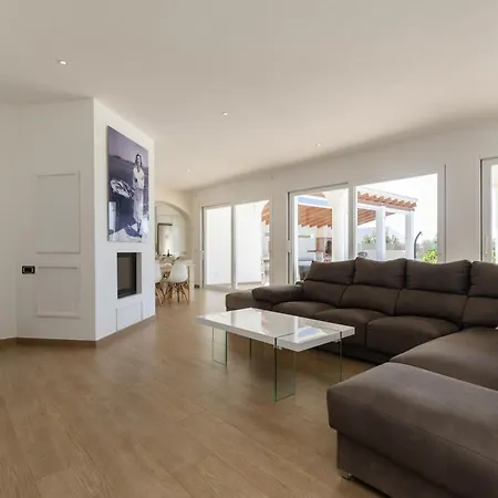 Maravilla With Heatable Pool Rooftopbar With Sea Views And Range Rover *